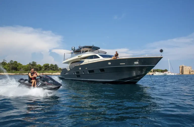 Your-Yacht-Life-Awaits-Canados-888Evo.webp